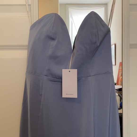 Lovers + Friends unworn pelagic gown in baby blue - Picture 2 of 2